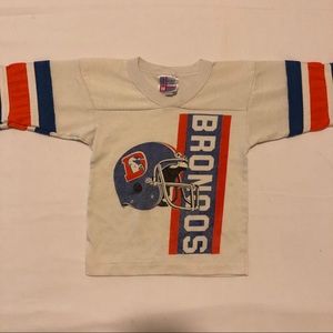 VINTAGE kids NFL Broncos shirt